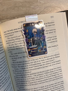 The reader tarot card magnetic bookmark