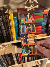 Load image into Gallery viewer, Bookshelf kitty bookmark
