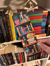 Load image into Gallery viewer, Bookshelf kitty bookmark
