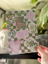 Load image into Gallery viewer, Green &amp; Pink Checkered Plant Kindle Insert
